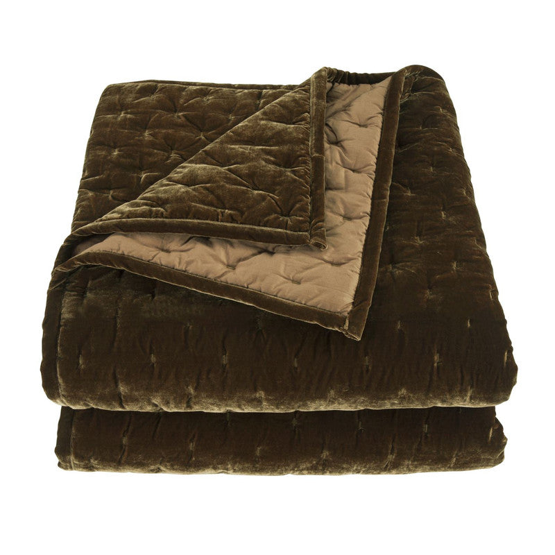 Sierpnia Silk Look Velvet Queen Quilt - Green Ochre