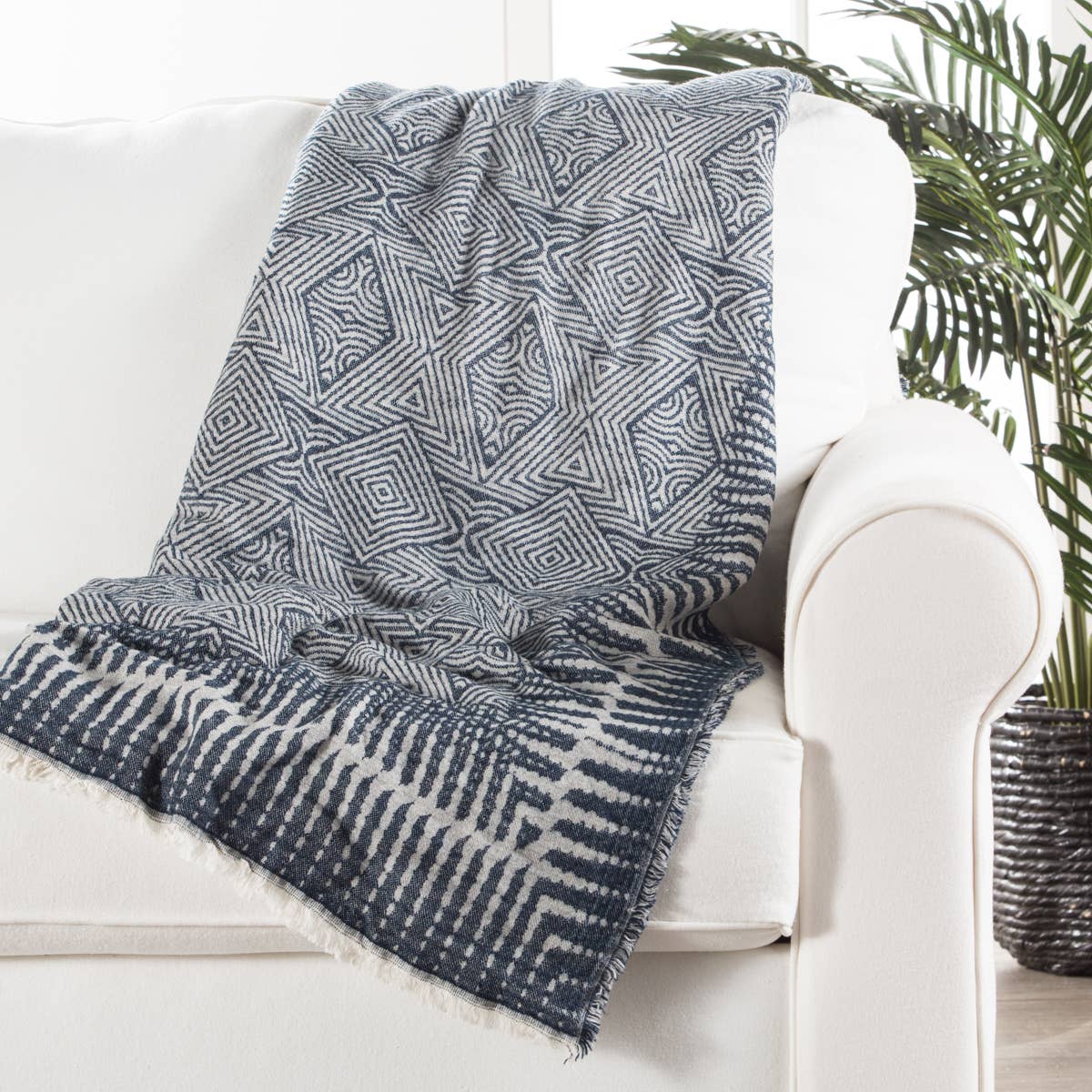 Baycrest Throw - Vaporous Grey /Dress Blues