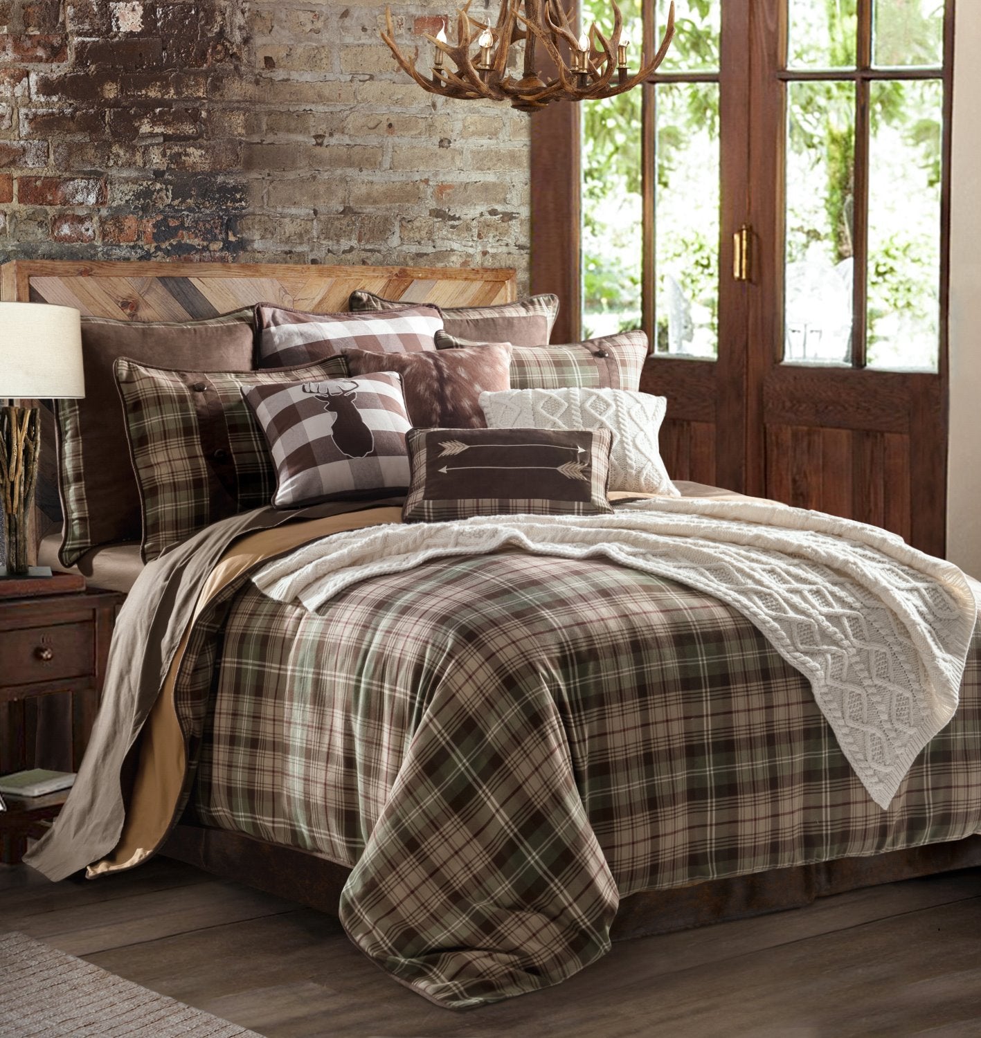 Barre 4 Pc. King Comforter Set - Brown / Tan