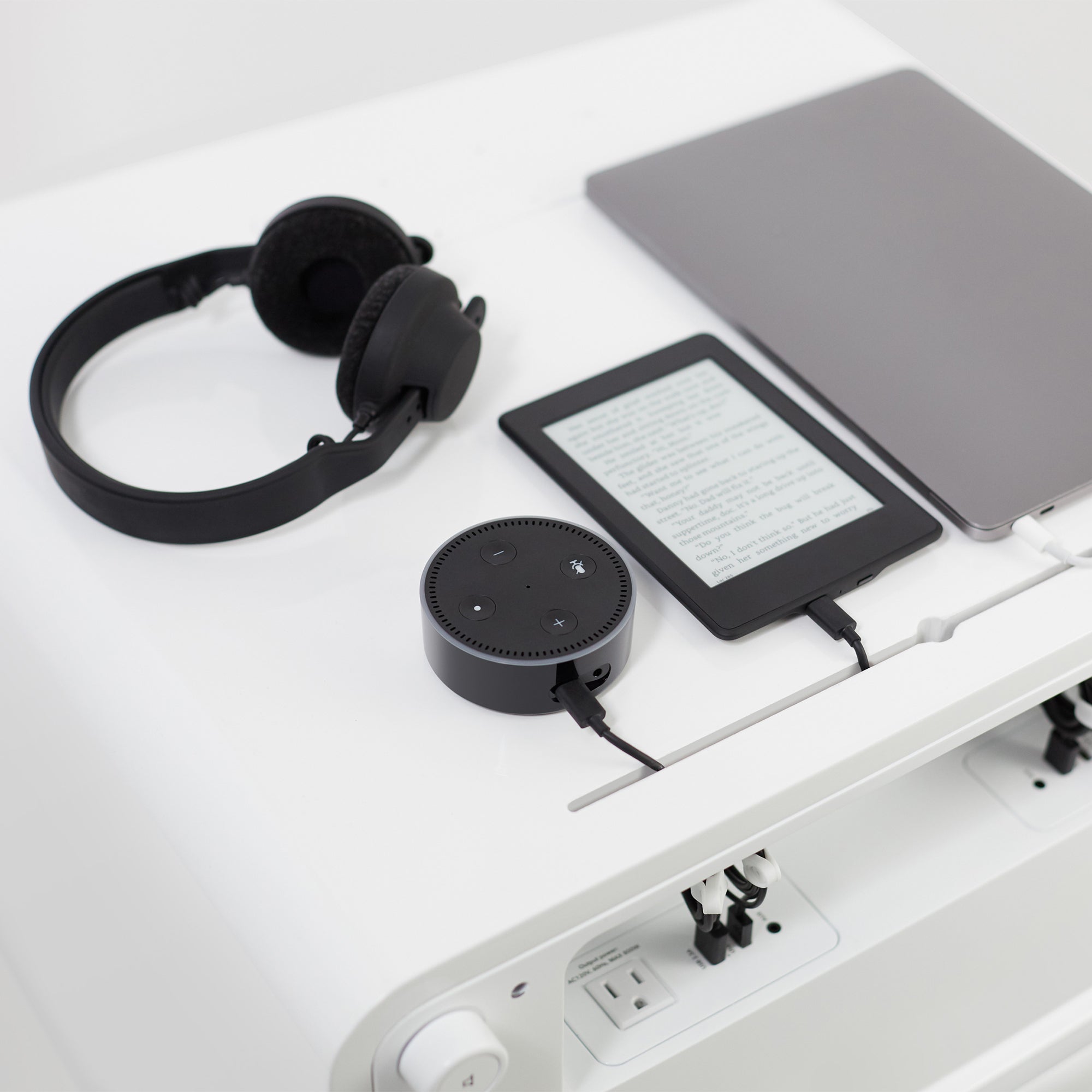 Sobro 23.5" Smart End Table - White