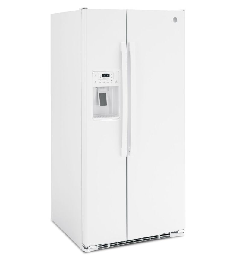 White fridge freezer with best sale water and ice dispenser