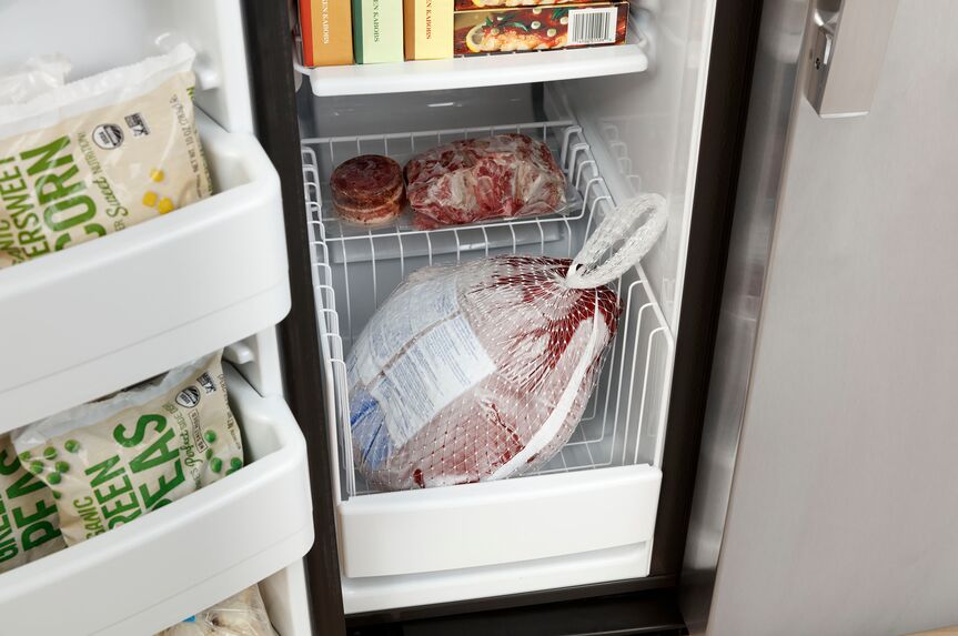 GE 33" 23 Cu. Ft. Slate Side-by-Side Refrigerator with Ice & Water Dispenser - GSS23GMPES