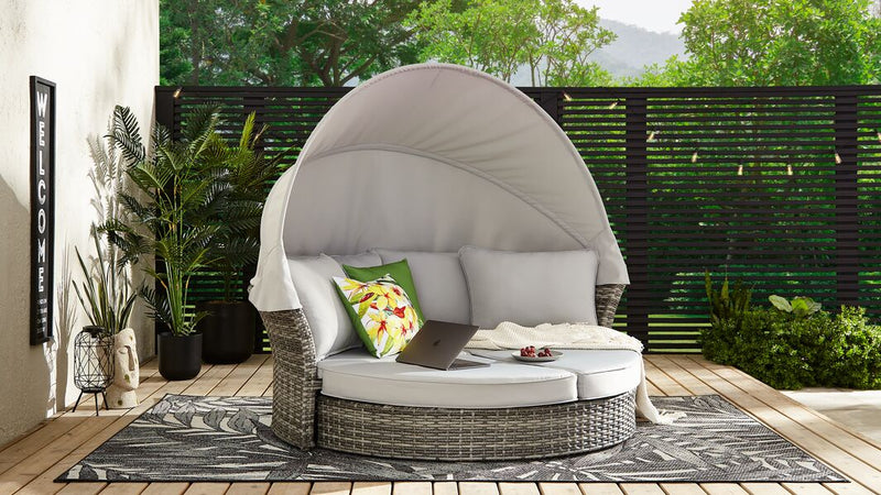 Leons outdoor store daybed