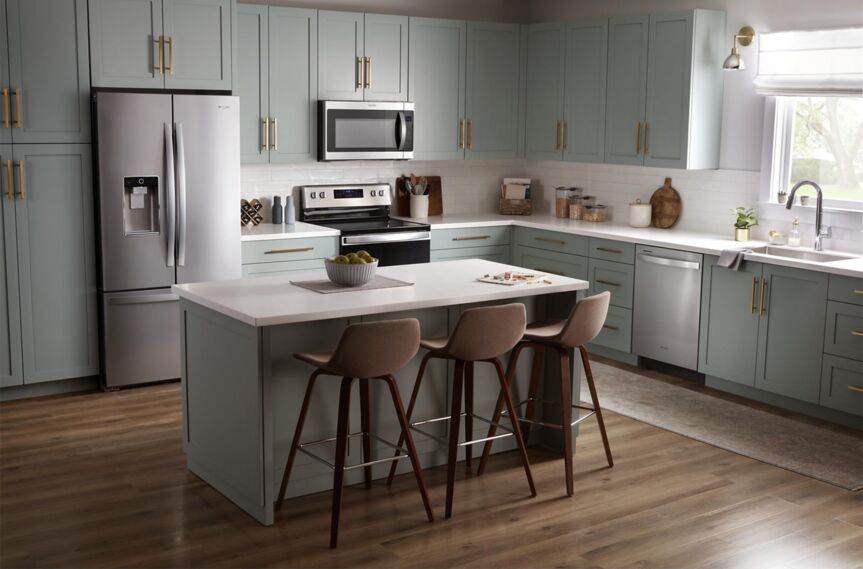 Whirlpool Fingerprint Resistant Stainless Steel Dishwasher with Deep Top Rack (50 dBA) - WDT740SALZ