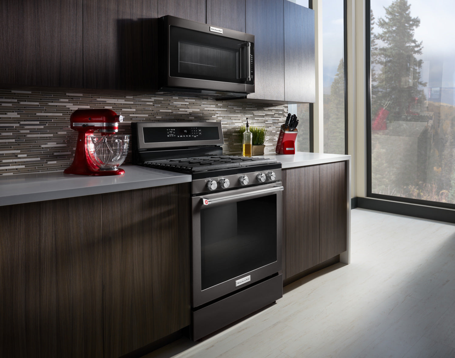 KitchenAid Black Stainless Steel Freestanding Gas Convection Range (5.8 Cu. Ft.) - KFGG500EBS