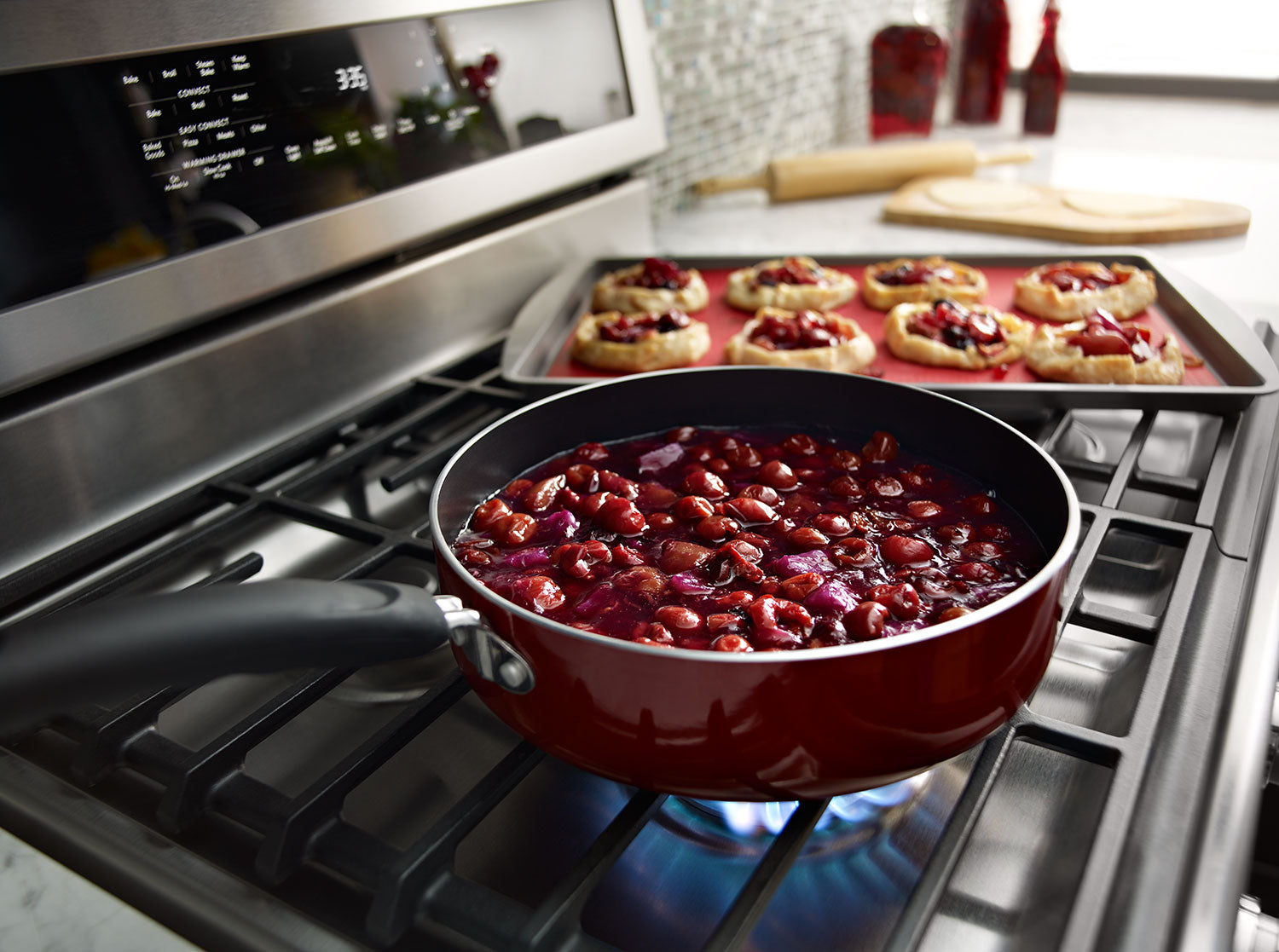 KitchenAid Freestanding Stainless Steel True Convection Gas Range (5.8 Cu. Ft.) - KFGS530ESS