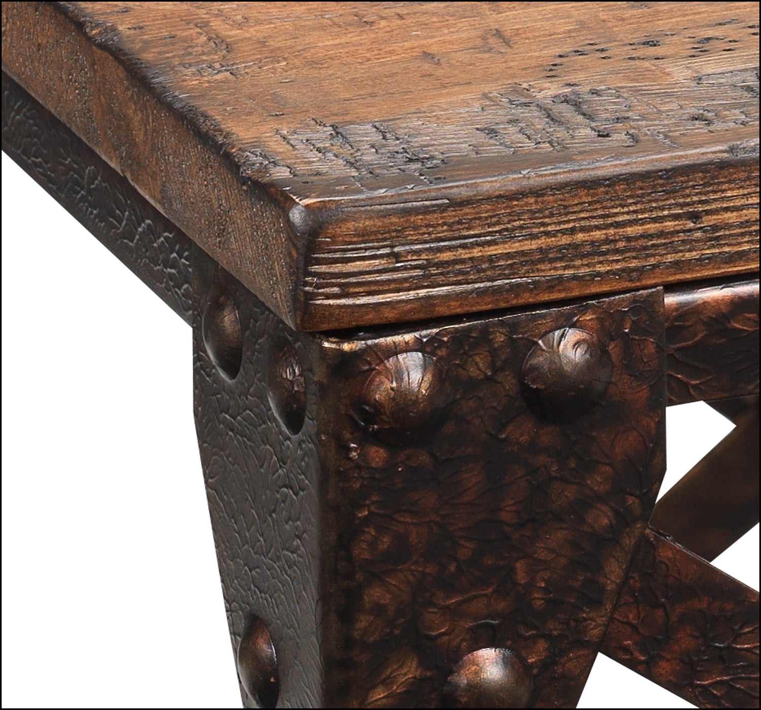 Pinebrook 22" End Table - Distressed Natural Pine