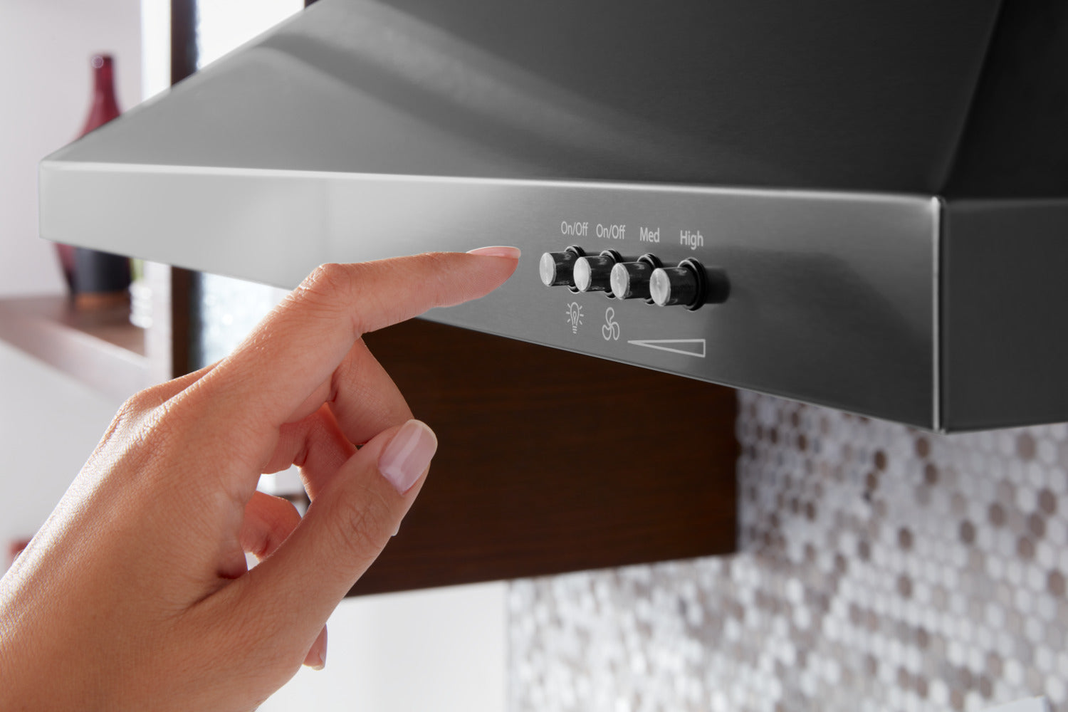 Whirlpool Black Stainless Steel 30" 400 CFM Canopy Wall-Mount Range Hood - WVW53UC0HV