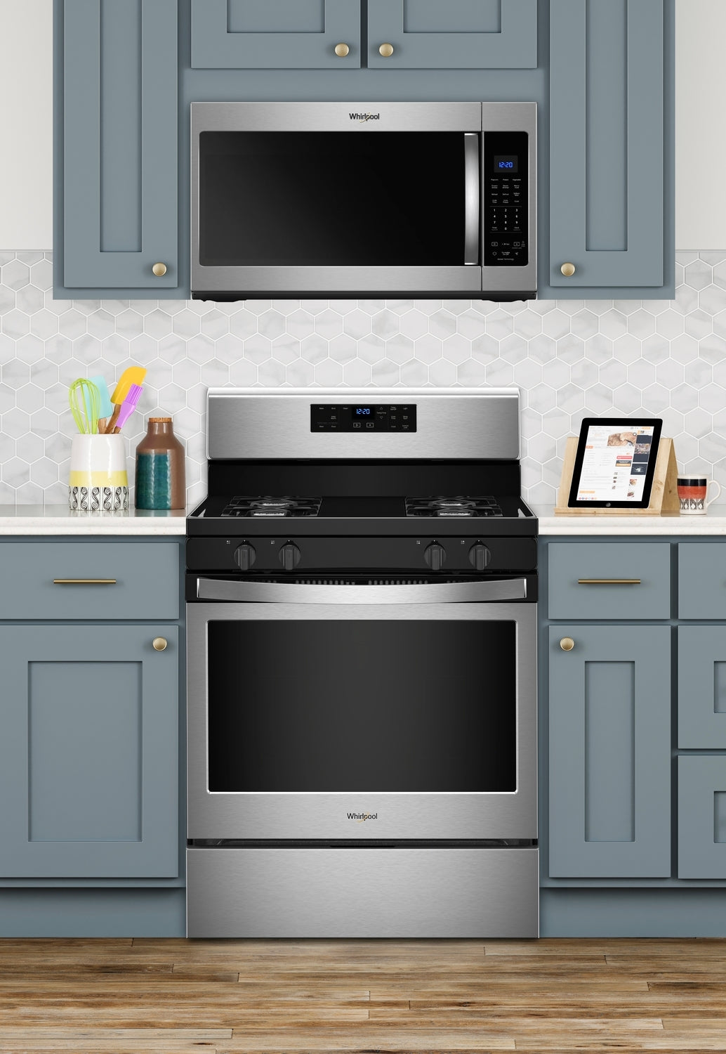 Whirlpool Stainless Steel Freestanding Gas Range (5.0 Cu. Ft.) - WFG510S0HS