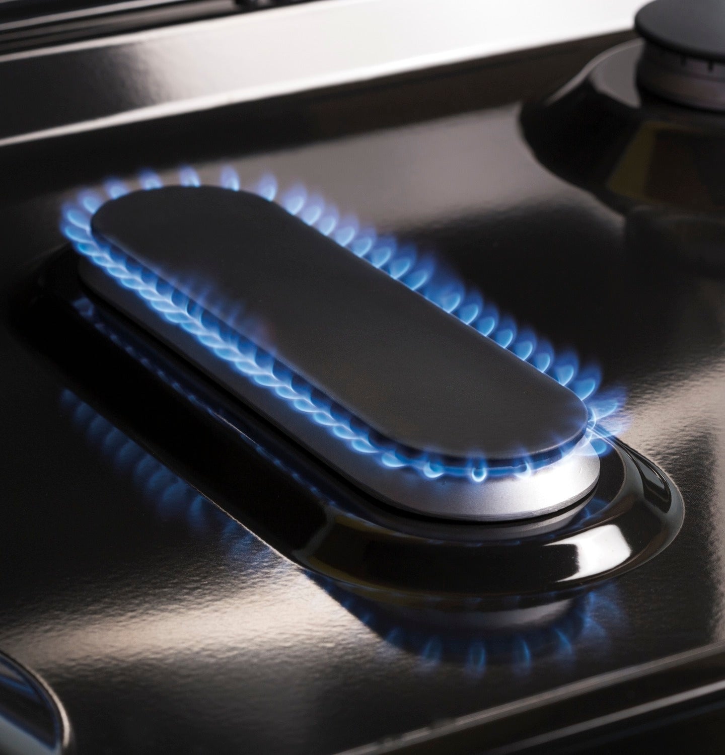 GE Black Freestanding Gas Convection Range (5.0 Cu. Ft.) - JCGB700DEJBB