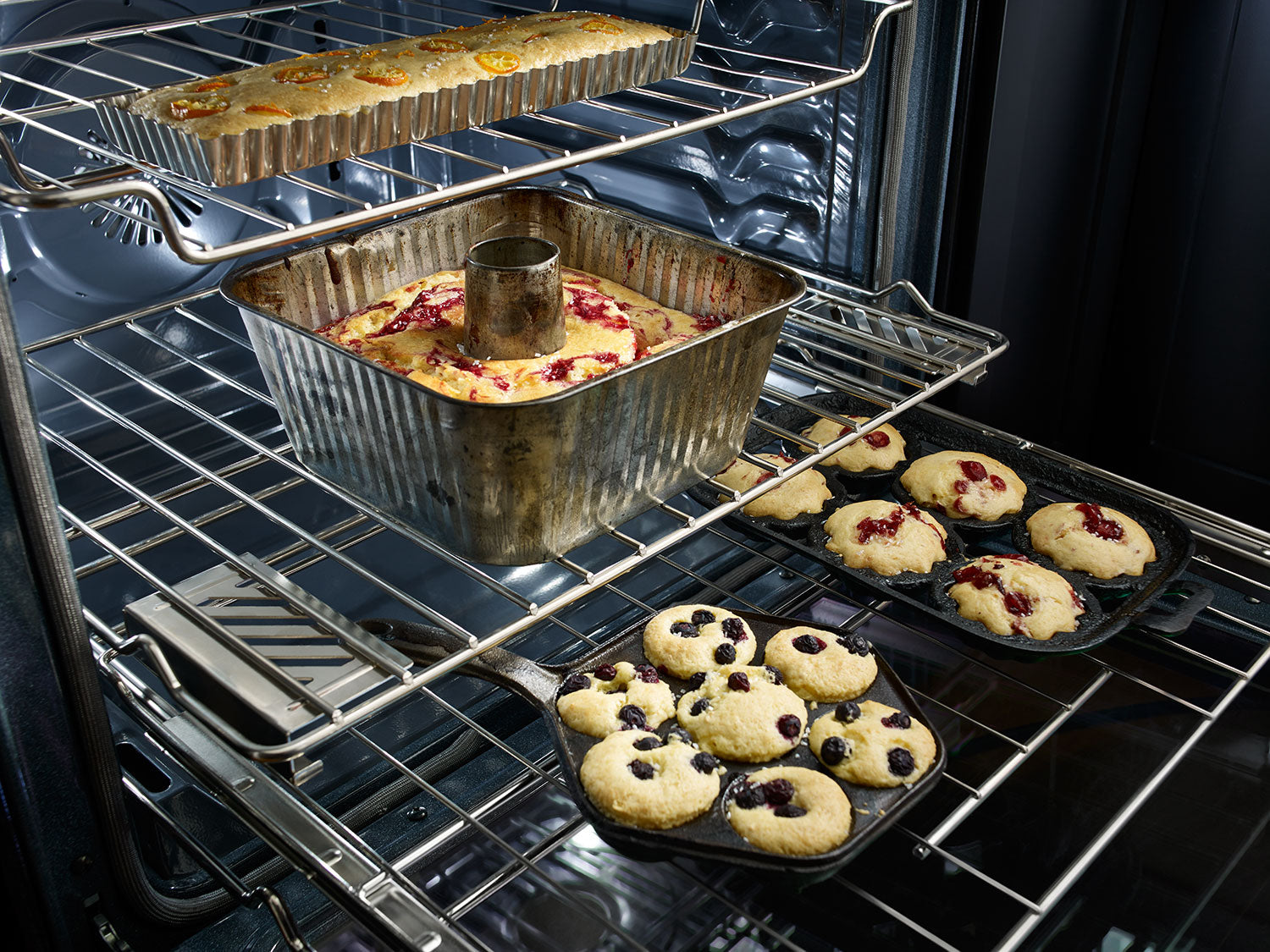 KitchenAid Freestanding Stainless Steel True Convection Gas Range (5.8 Cu. Ft.) - KFGS530ESS