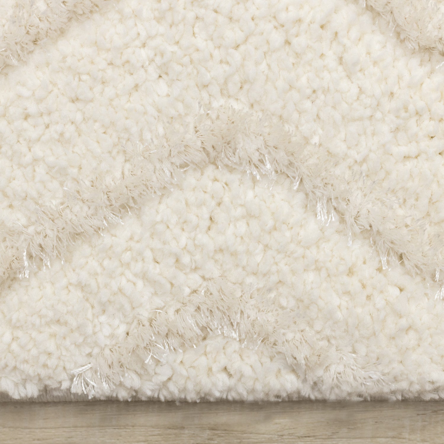 Sasha Soft Diamonds Area Rug - 5' X 8' - Cream