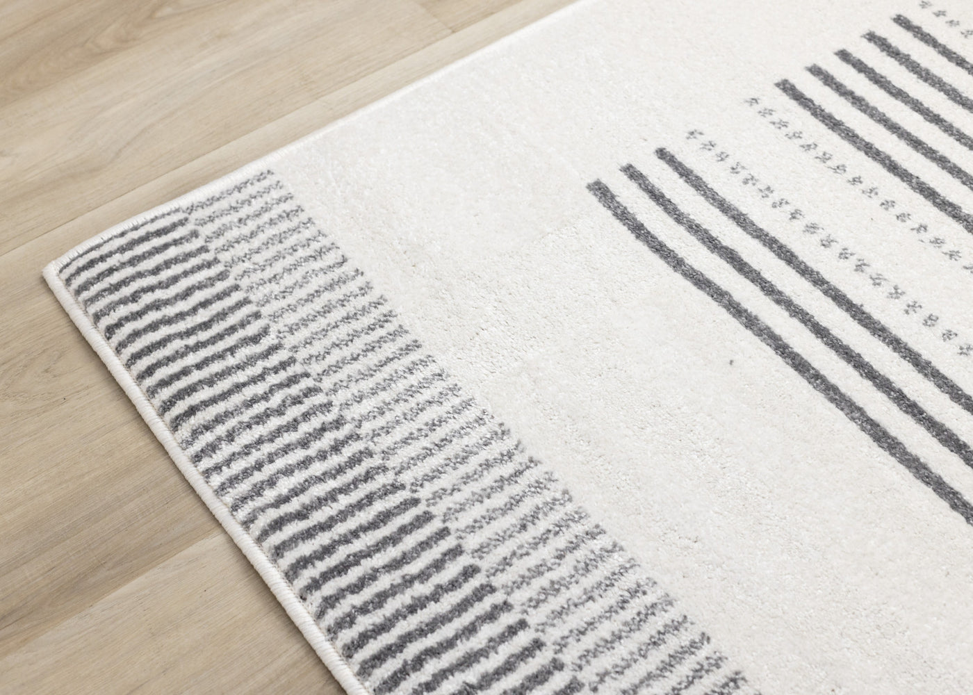 Claremont Sleek Modern Lines Area Rug - White Grey - 7' X 10'