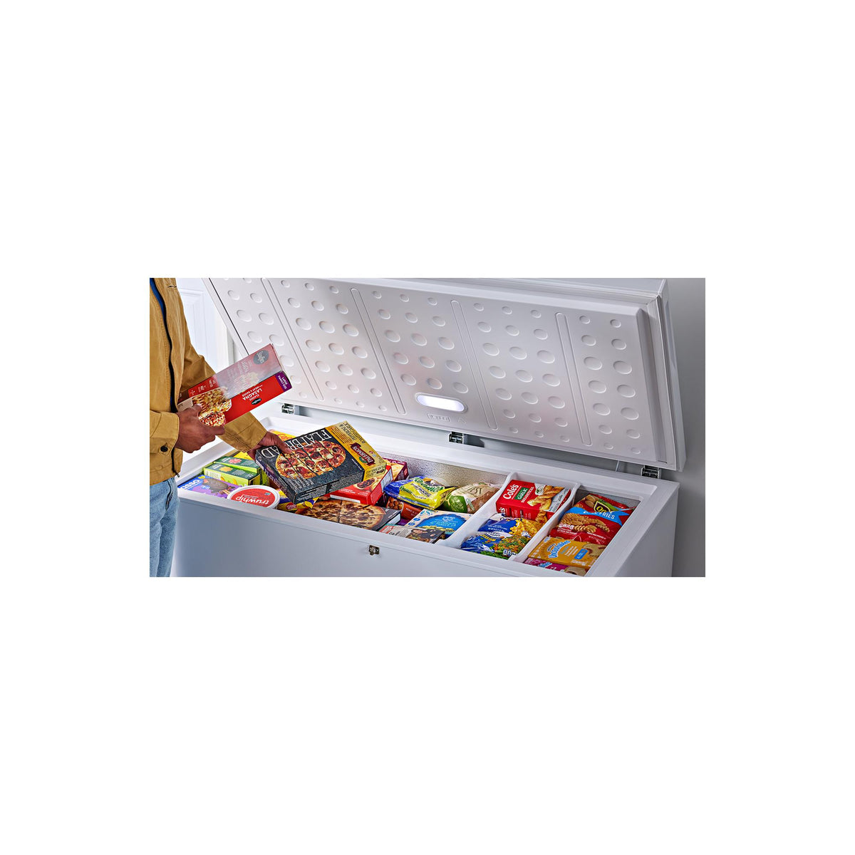 Amana White Chest Freezer (16 cu. ft.) - AZCC2316TW