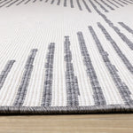 Summer Breeze 6'7" x 9'6" Outdoor Reversible Rug Triangles - Grey, Cream