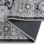 Aura Traditional Rug - 5' x 7' - Black /White