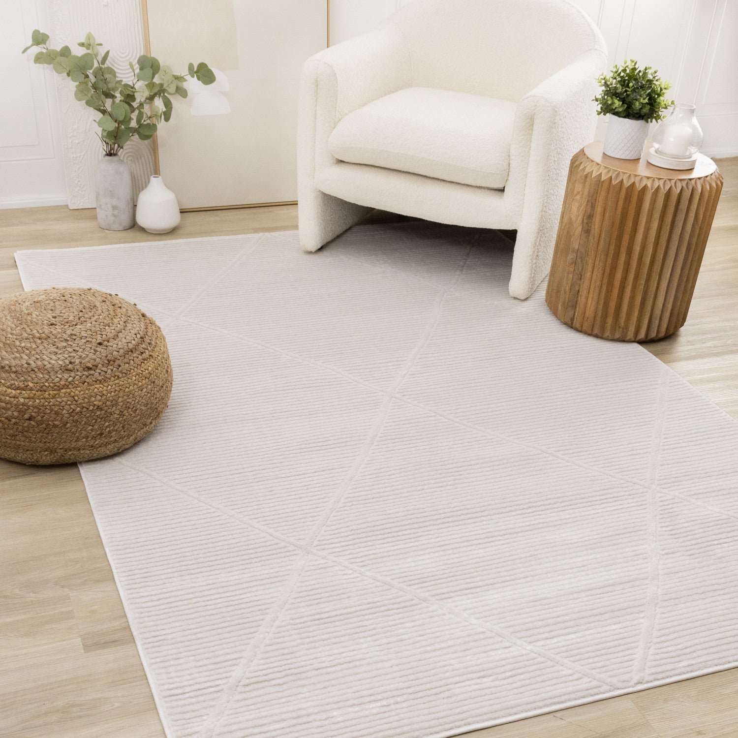 Logan Modern Lines Area Rug - 5' X 8' - Cream