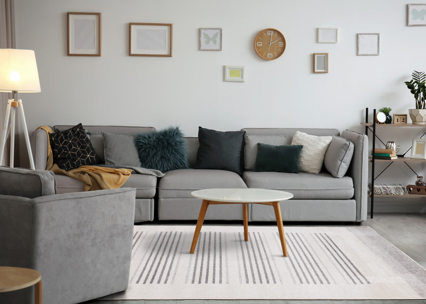Claremont Sleek Modern Lines Area Rug - White Grey - 7' X 10'