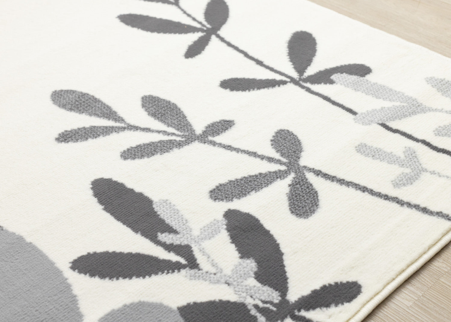 Kids Wishful Bunny Area Rug - Cream - 4' X 6'