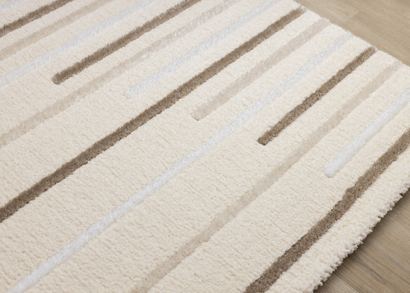 Sasha Soft Modern Lines Area Rug - Cream - 5' X 8'
