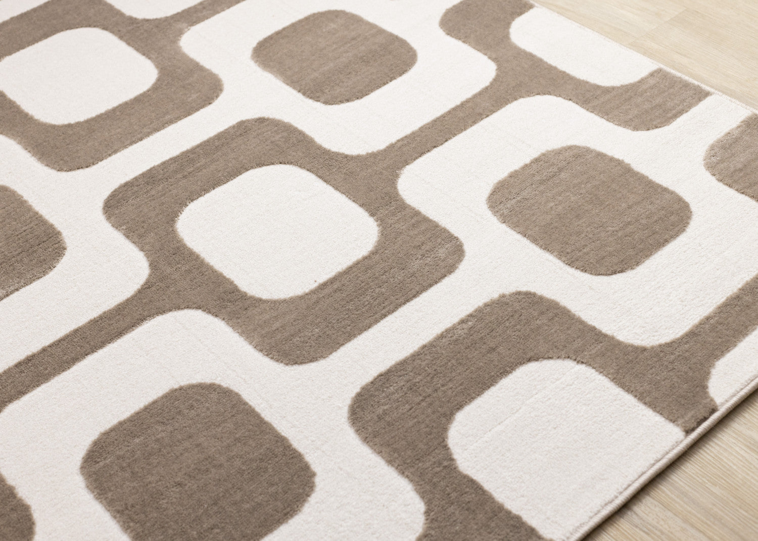 Logan Modern Vintage Area Rug - 5' X 8' - Brown/Cream