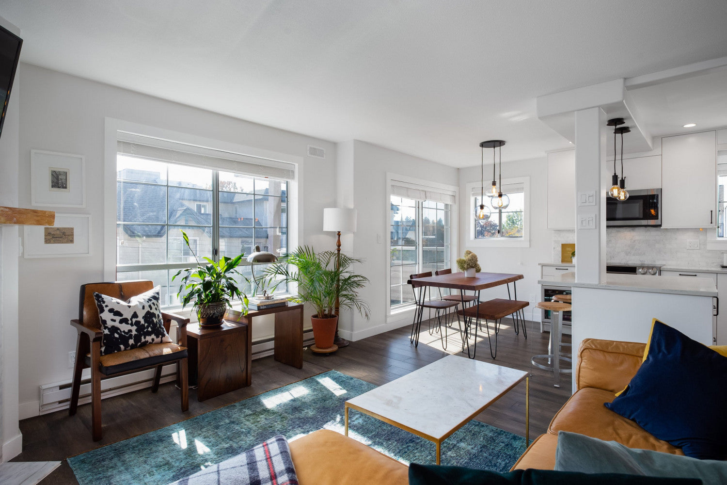 Eberlinn Live Edge Bench - Matte Brown