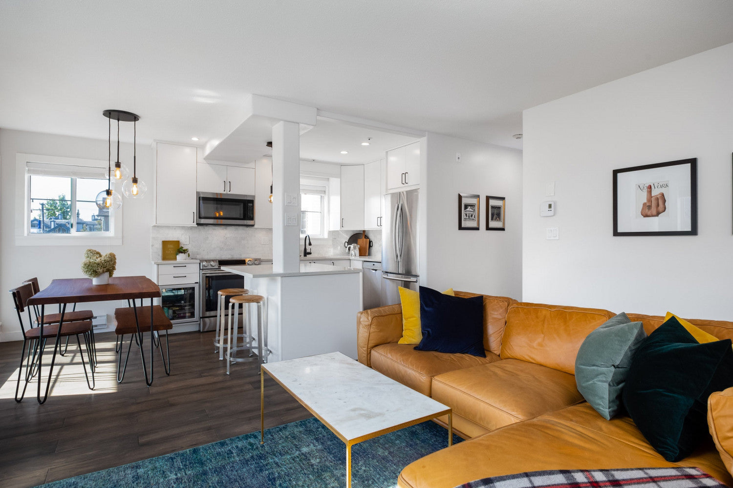 Eberlinn Live Edge Bench - Matte Brown