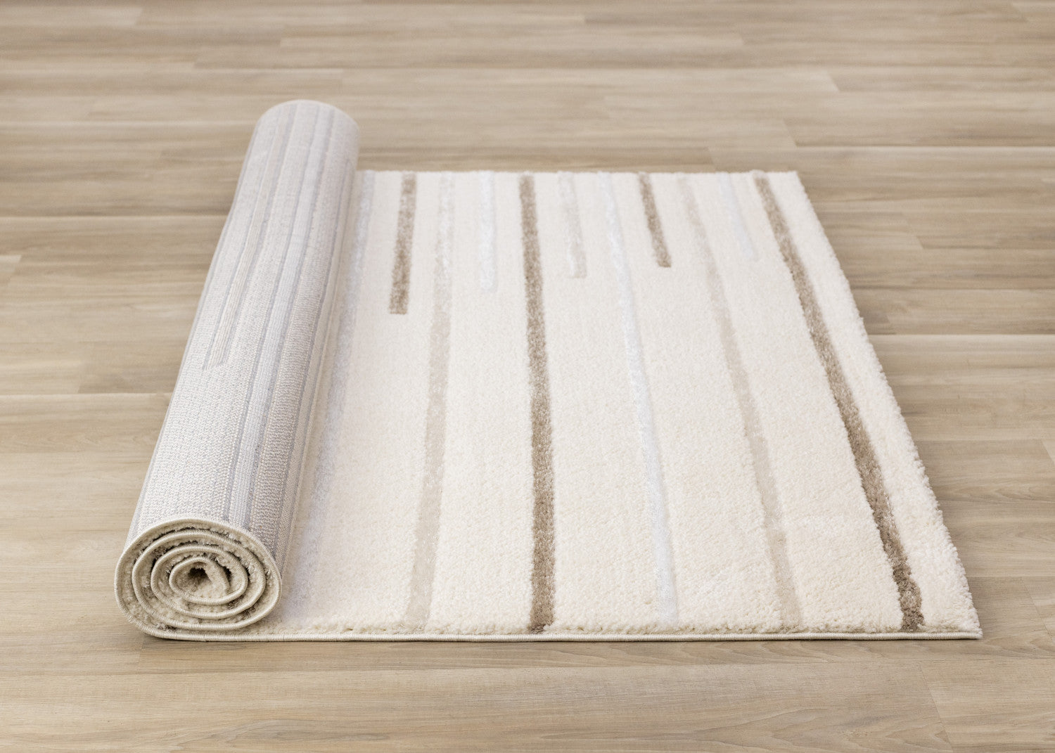 Sasha Soft Modern Lines Area Rug - Cream - 8' X 11'