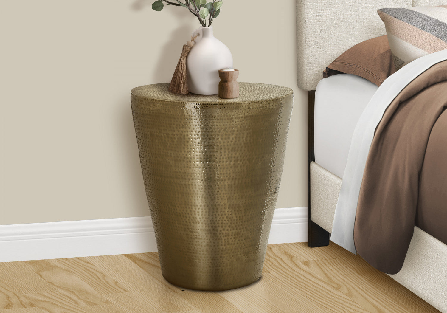 Dario Side Table - Gold