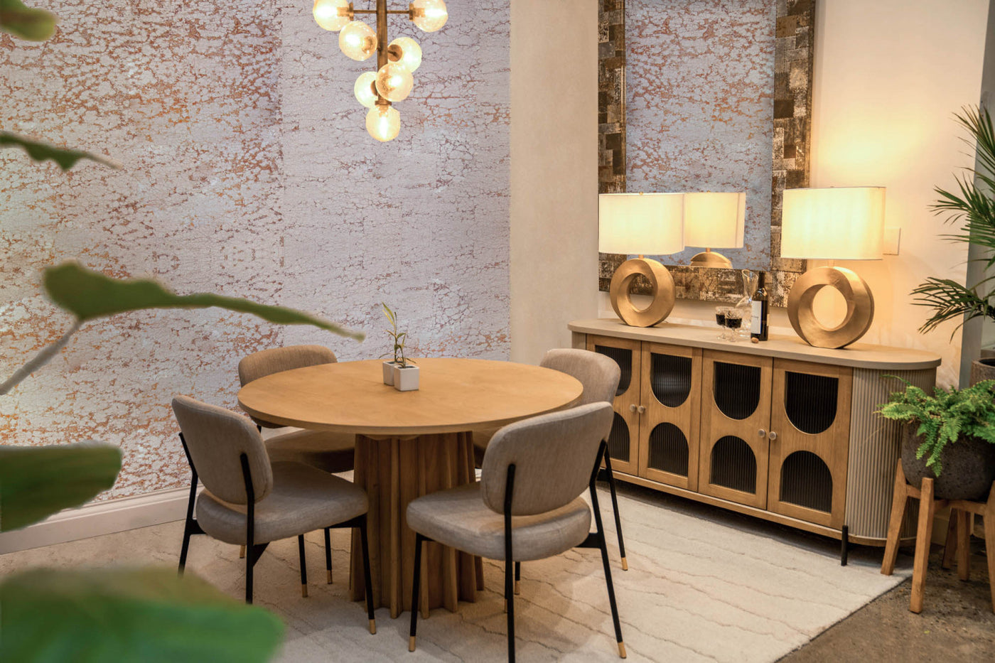 Lumora Table Lamp - Gold