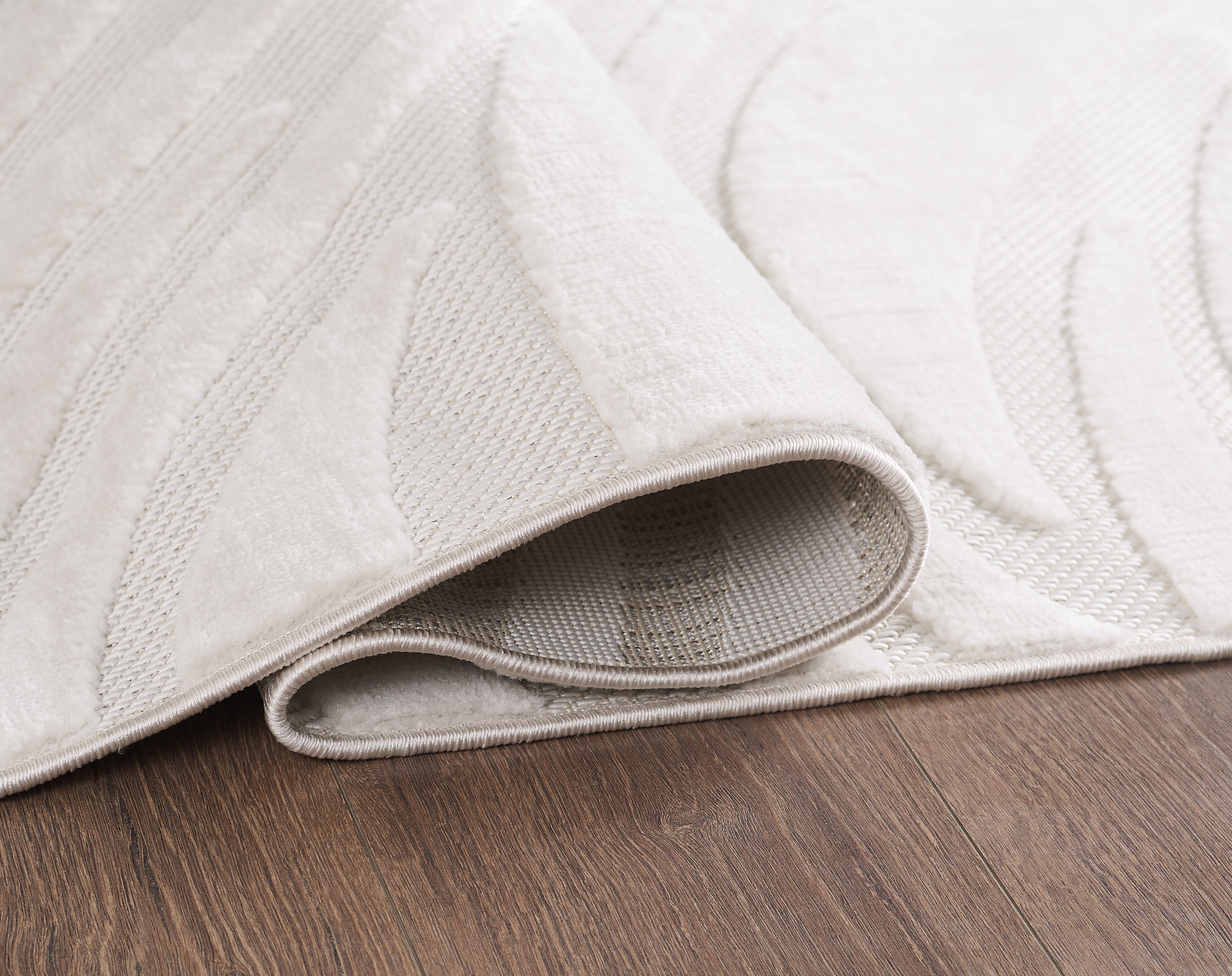 Merinos Cornelle 7'8" x 10'8" Area Rug with Underpad - Cream