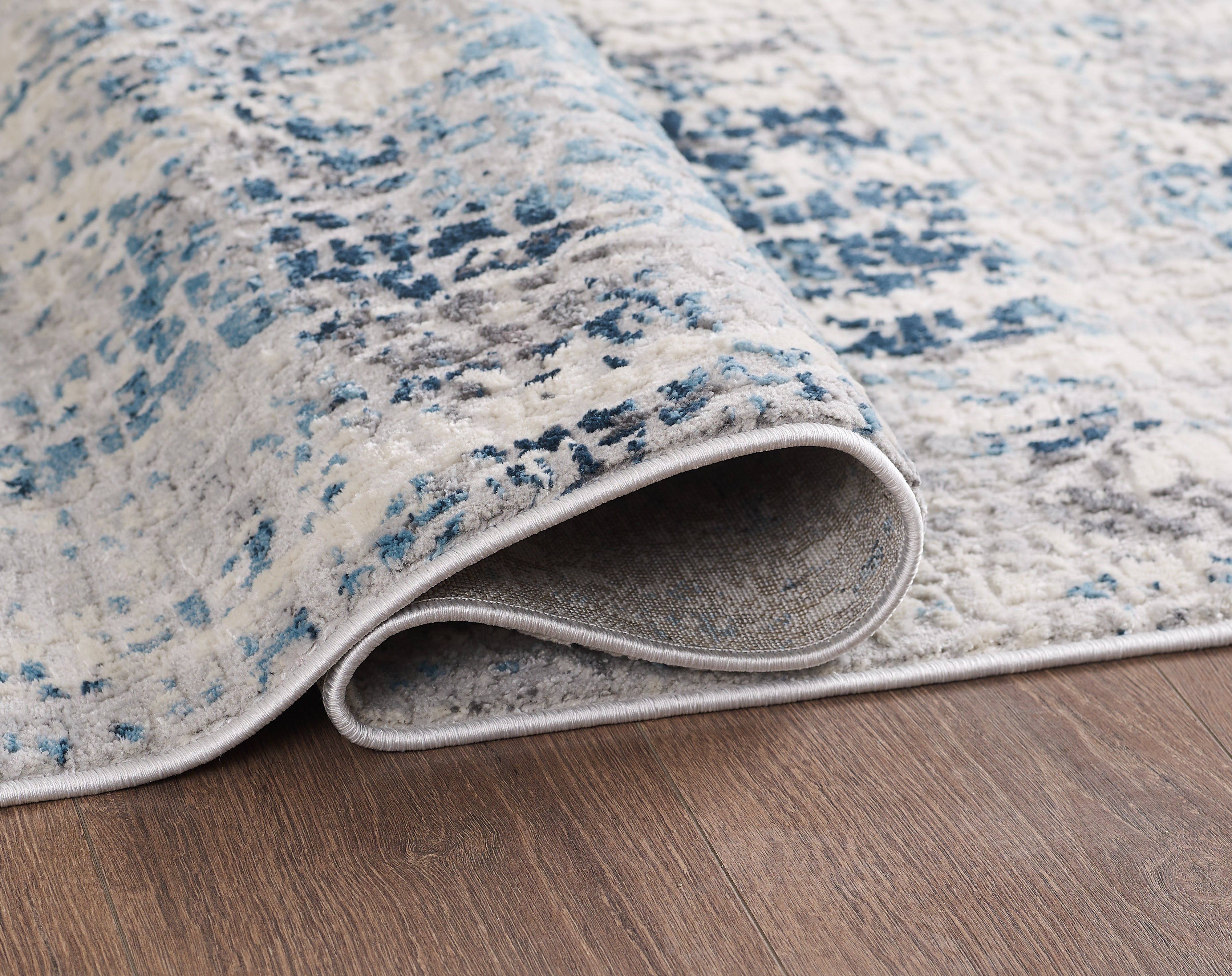 Merinos Cozy 6'6" x 9'5" Area Rug - Cream, Light Blue