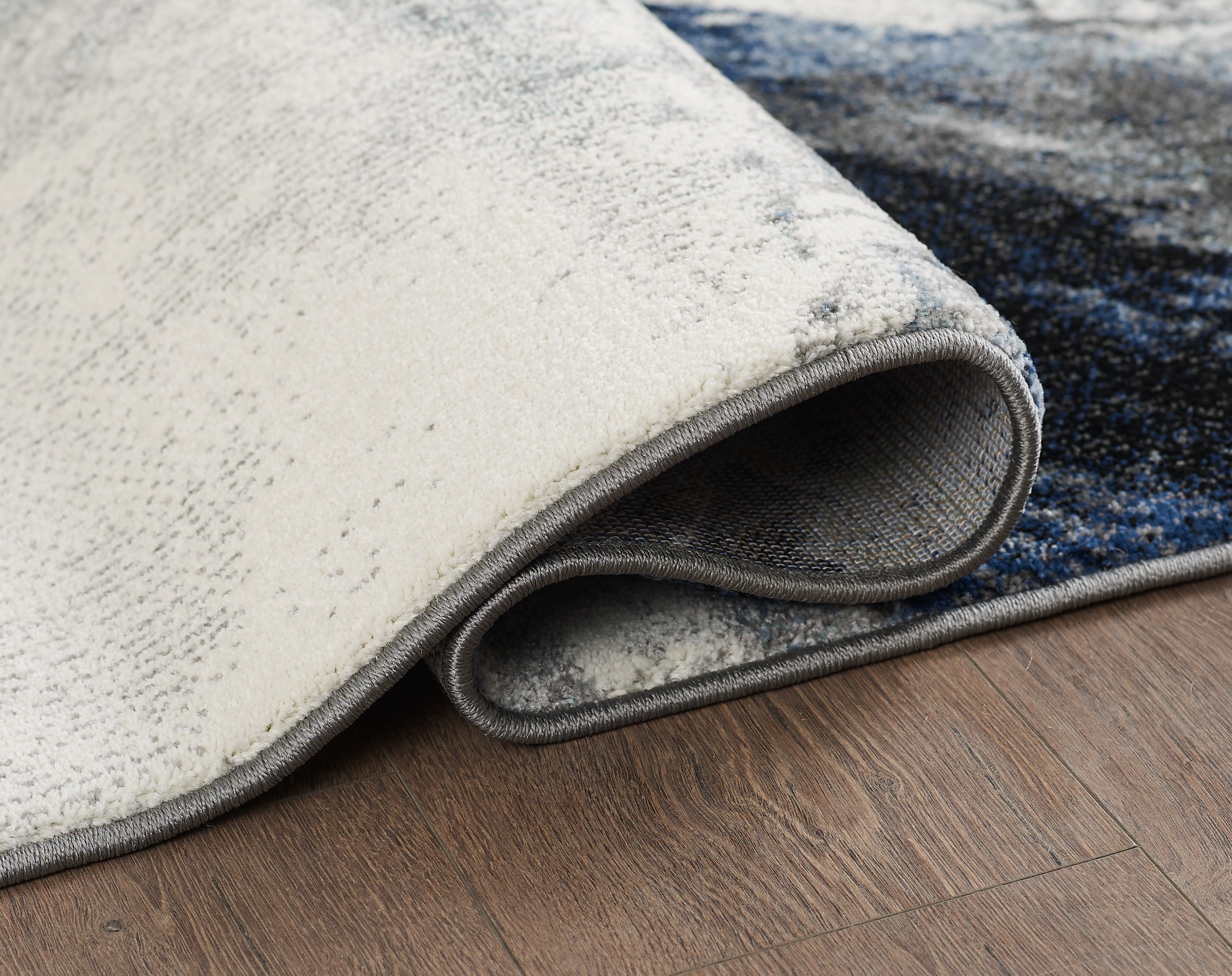 Merinos Diamond 7'8" x 10'8" Area Rug - Blue