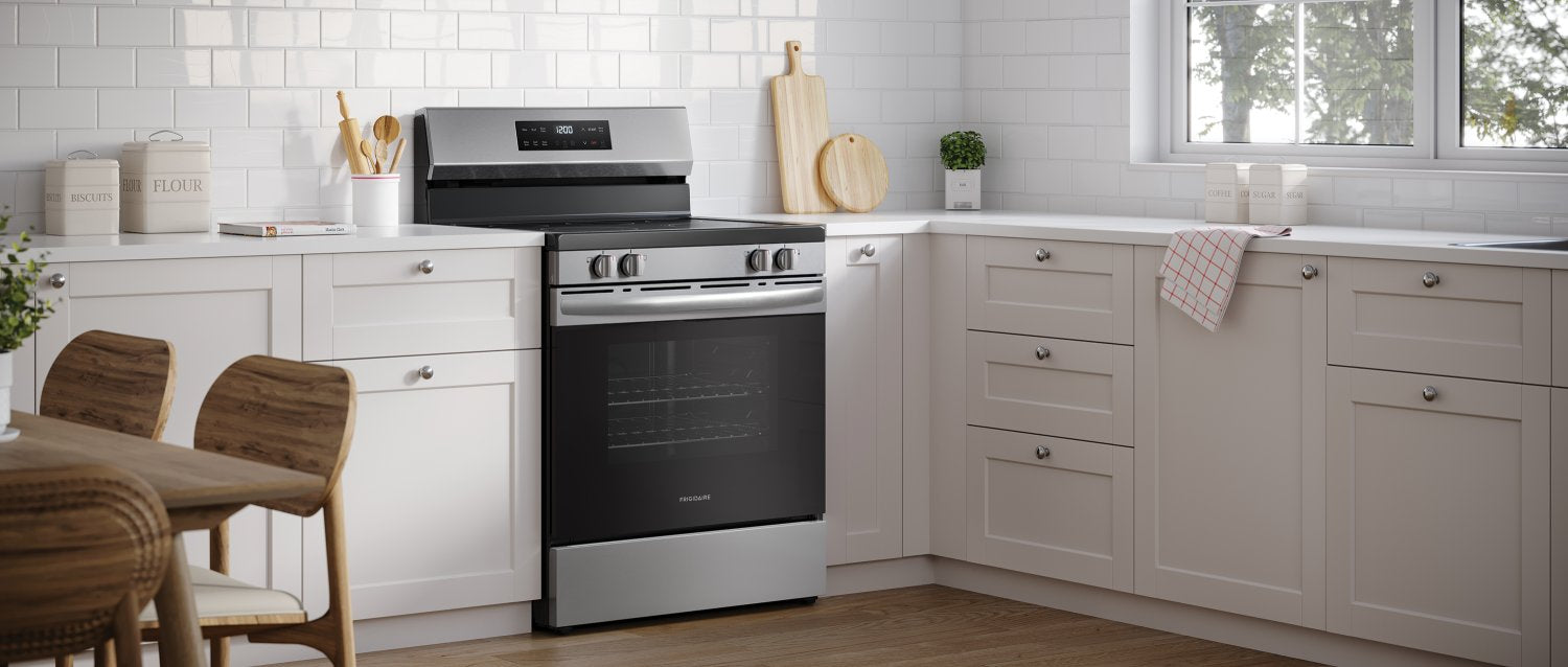 Frigidaire Stainless Steel 30" Freestanding Electric Range with EvenTemp™ (5.3 Cu.Ft) - FCRE306CAS