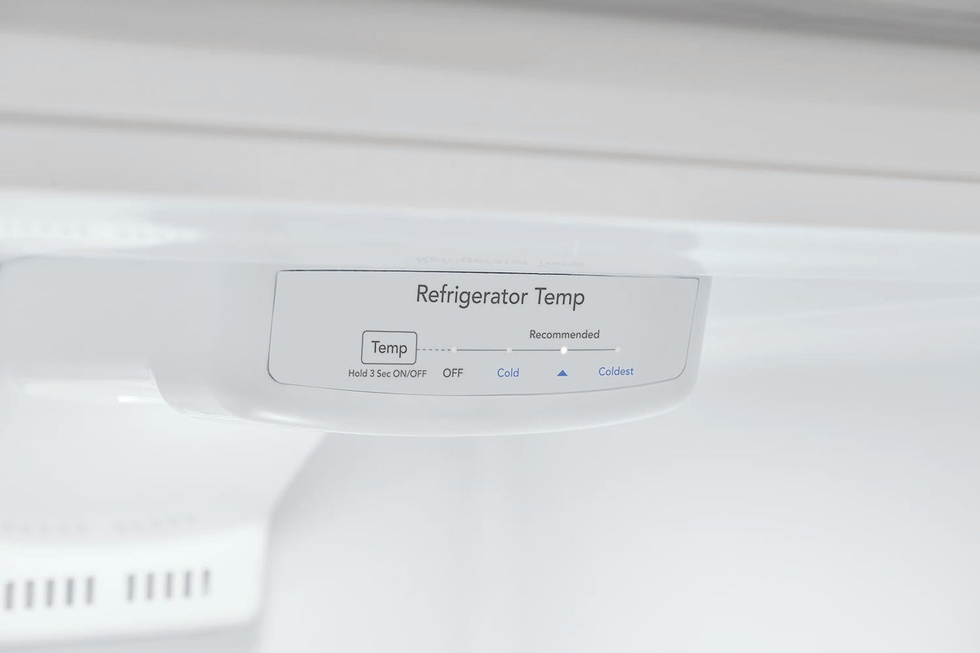 Frigidaire White Apartment Size Refrigerator with Top Freezer ( 10.1 Cu. Ft) - FFET1022UW