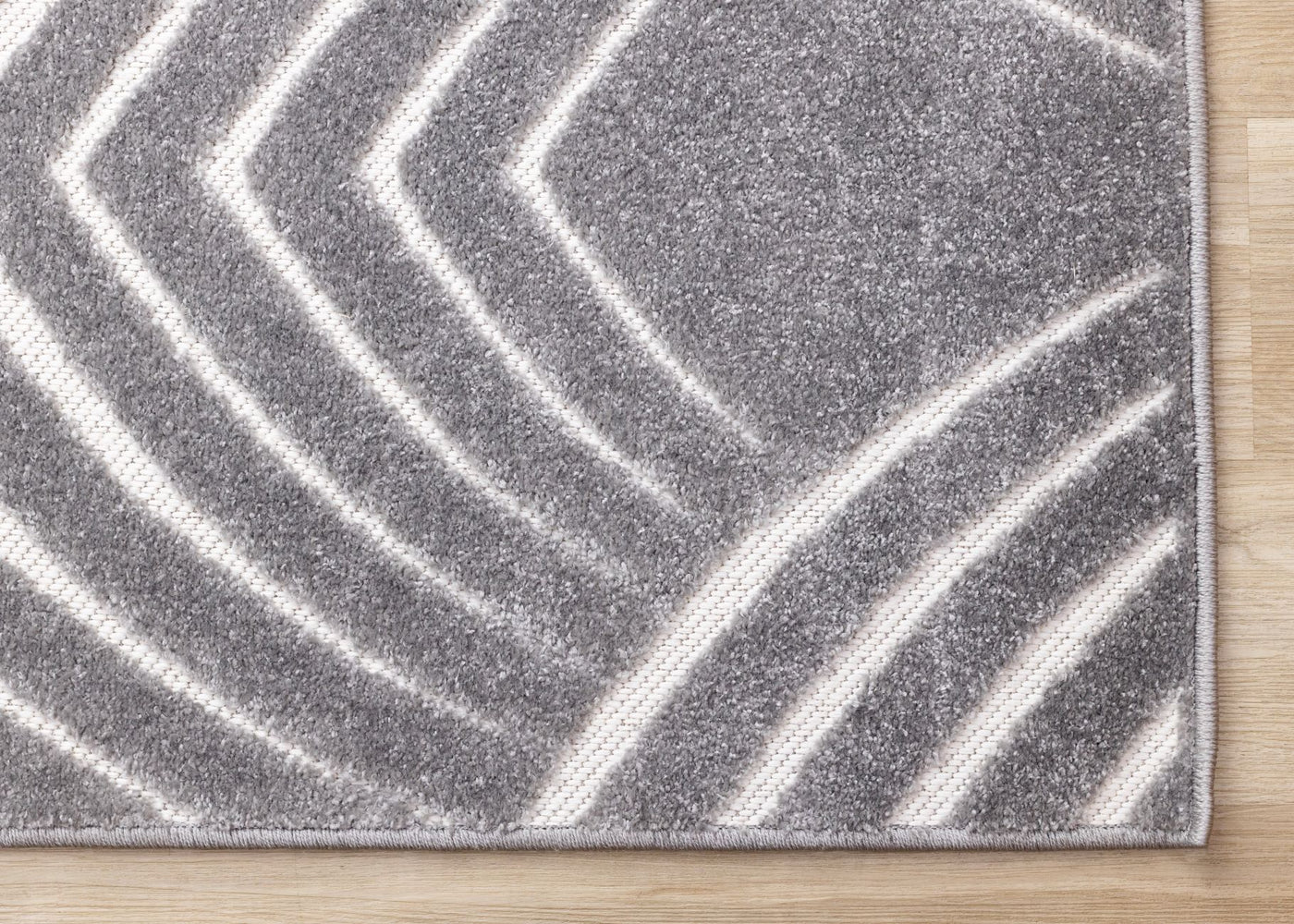 Silver Arches 5'3" x 7'7" Geometric Area Rug - Grey, White