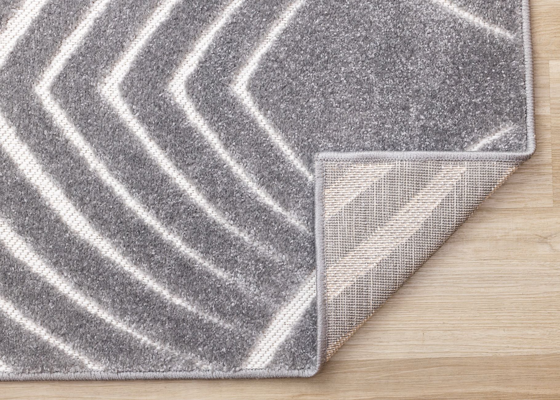 Silver Arches 6'7" x 9'10" Geometric Area Rug - Grey, White