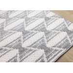 Grey Pathway 5'3" x 7'7" Ogee Patterned Area Rug - Grey, White