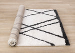 Pascal 7'10" x 10'6" Geometric Comfort Shag Area Rug - White, Grey