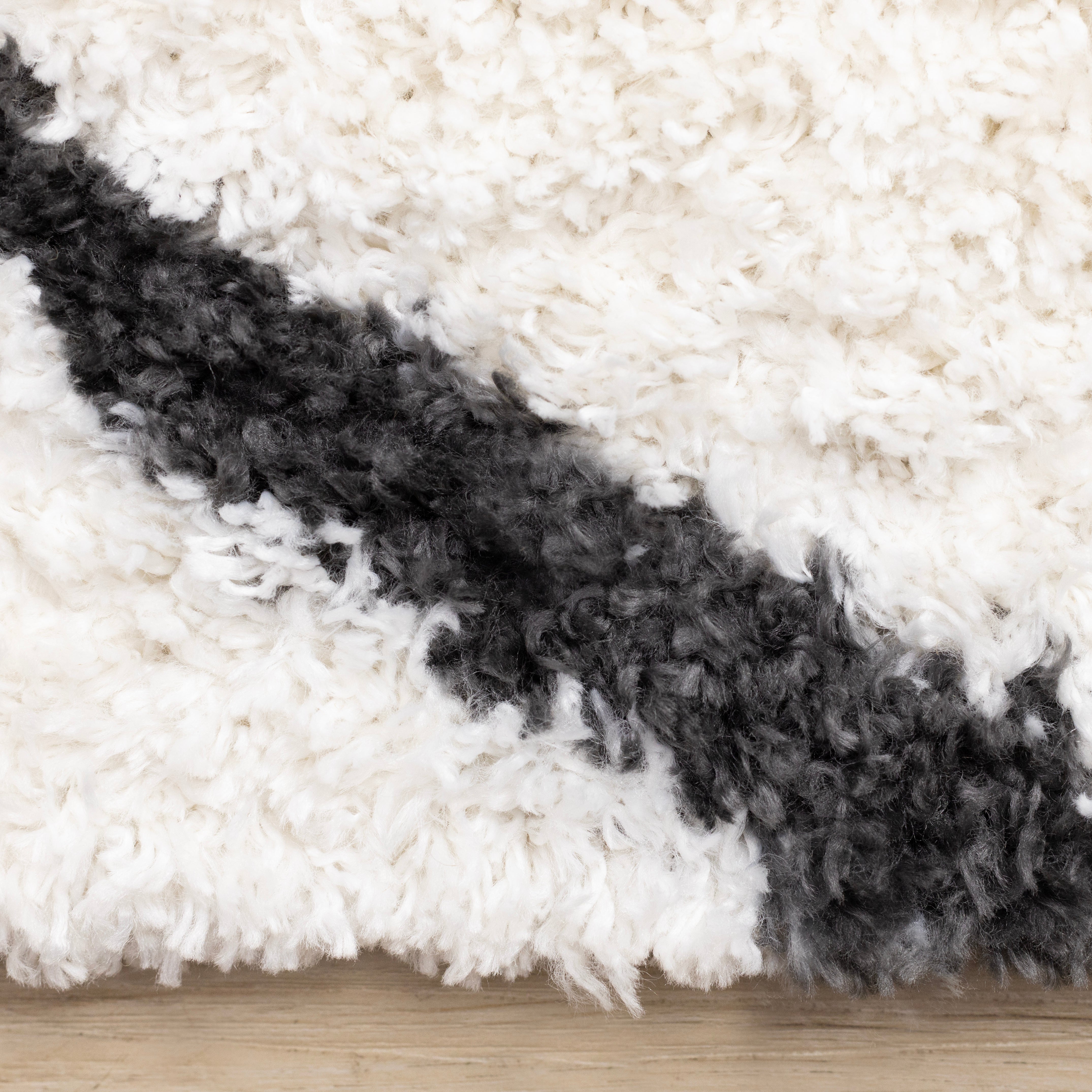 Pascal 7'10" x 10'6" Geometric Comfort Shag Area Rug - White, Grey