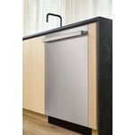 Bosch Stainless Steel Anti Fingerprint 24" Smart Dishwasher with Home Connect, Third Rack - SHX5AEM5N