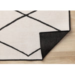 Bristol 5'3" x 7'7" White Black Trellis Reversible Area Rug - White