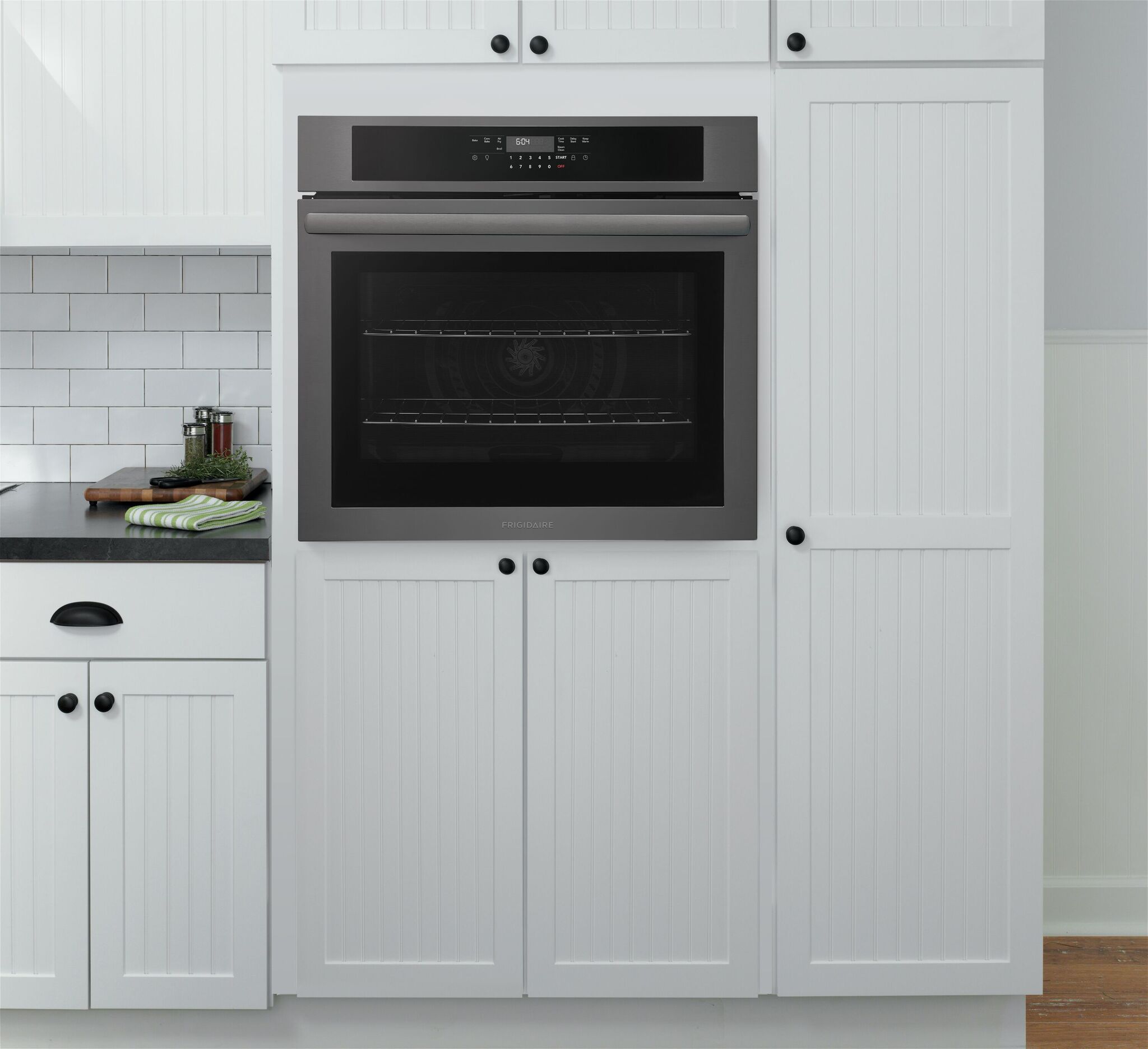 Frigidaire Black Stainless Steel 30" Single Wall Oven (5.3 Cu. Ft.)- FCWS3030AD