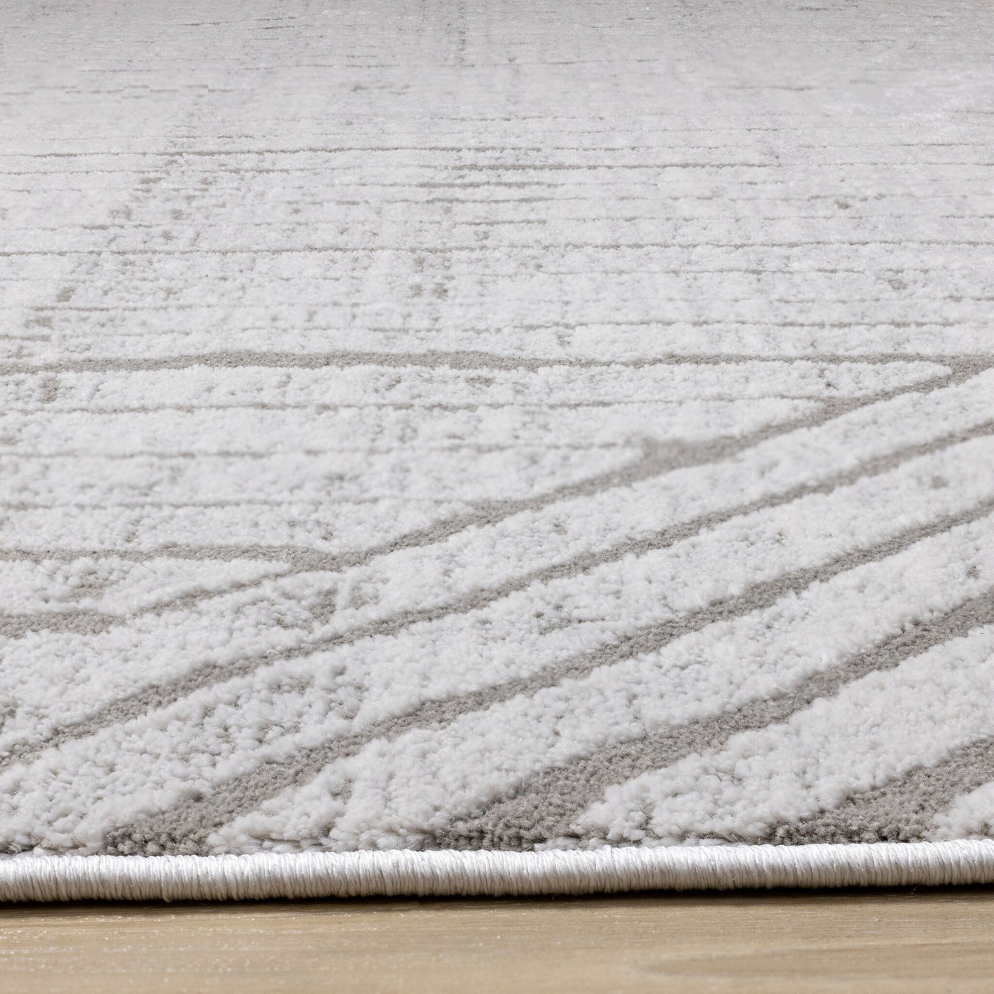 Hayden 5'3" x 7'7" Modern Lines Area Rug - Grey
