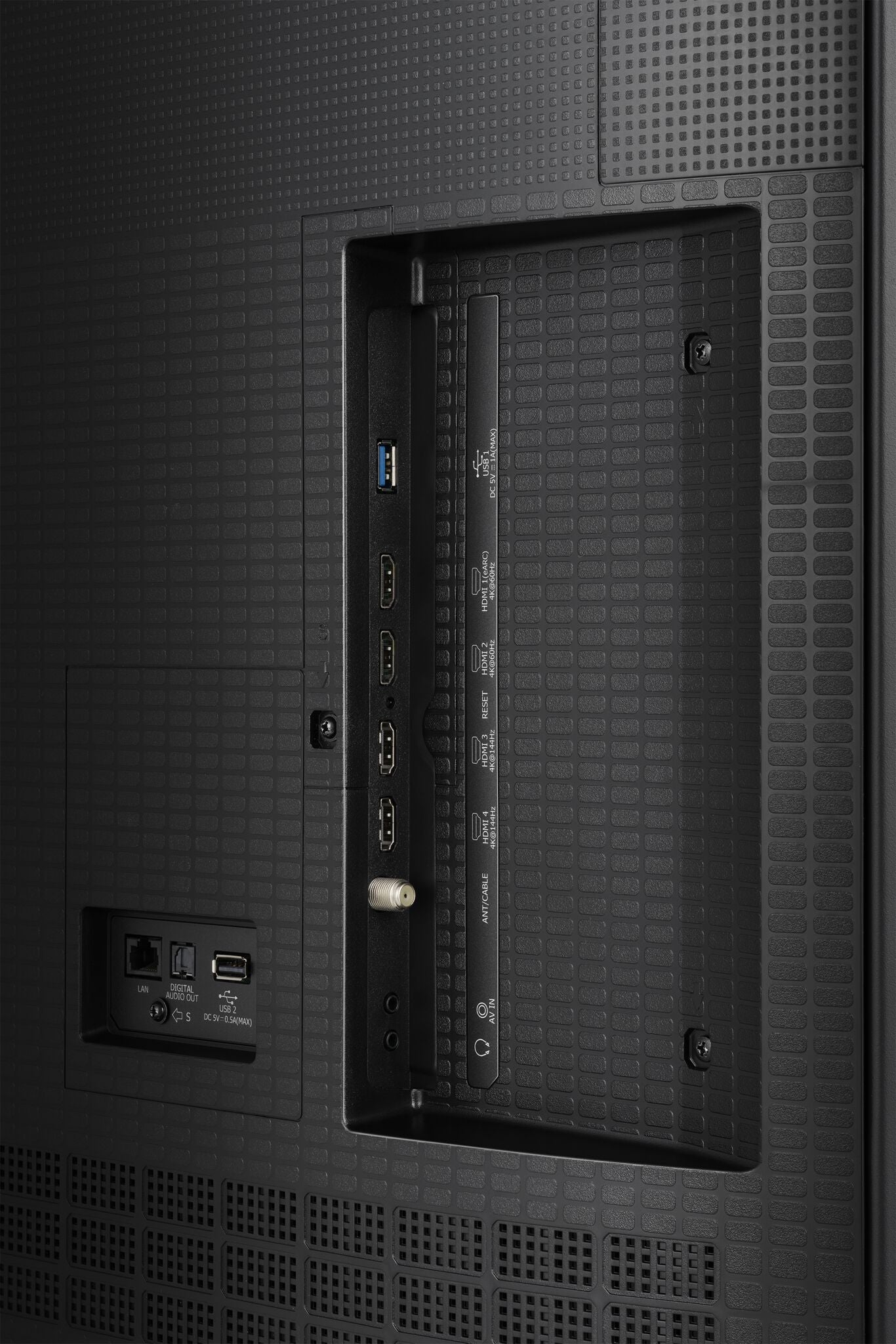 Hisense 85" 4K Smart QLED TV - 85QD6QF