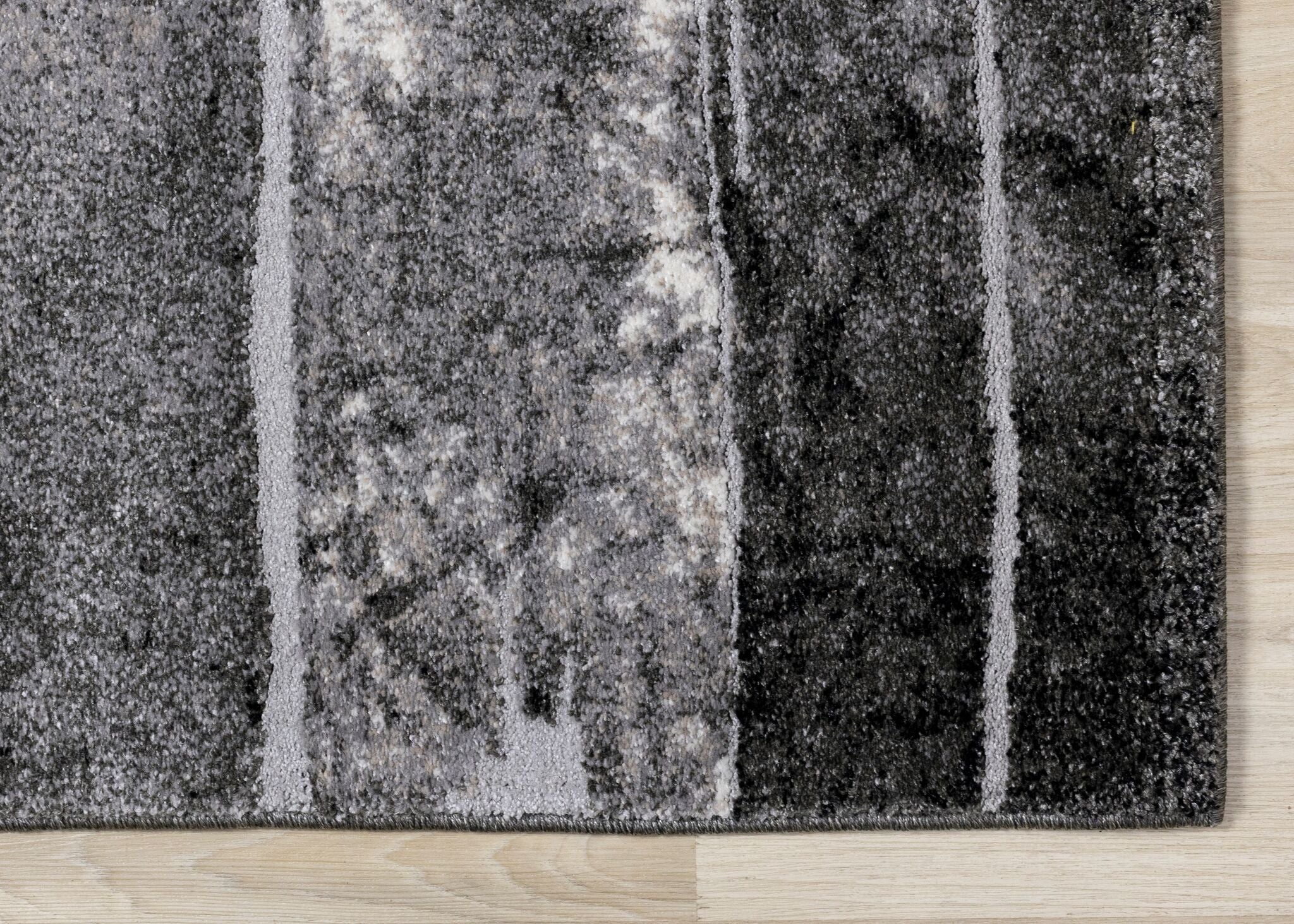 Montana 5'3" x 7'7" Barn Door Area Rug - Grey, Cream