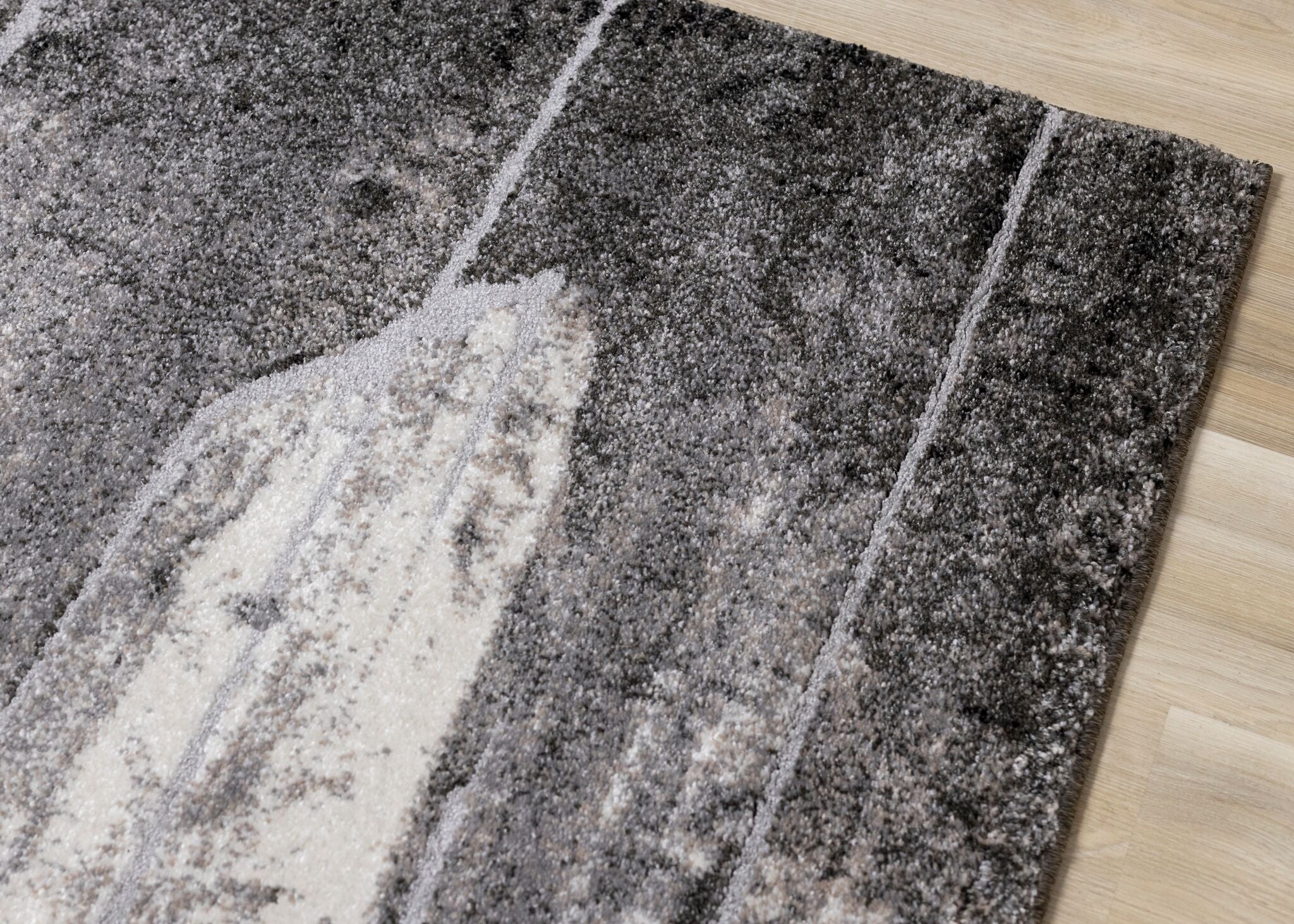 Montana 5'3" x 7'7" Barn Door Area Rug - Grey, Cream