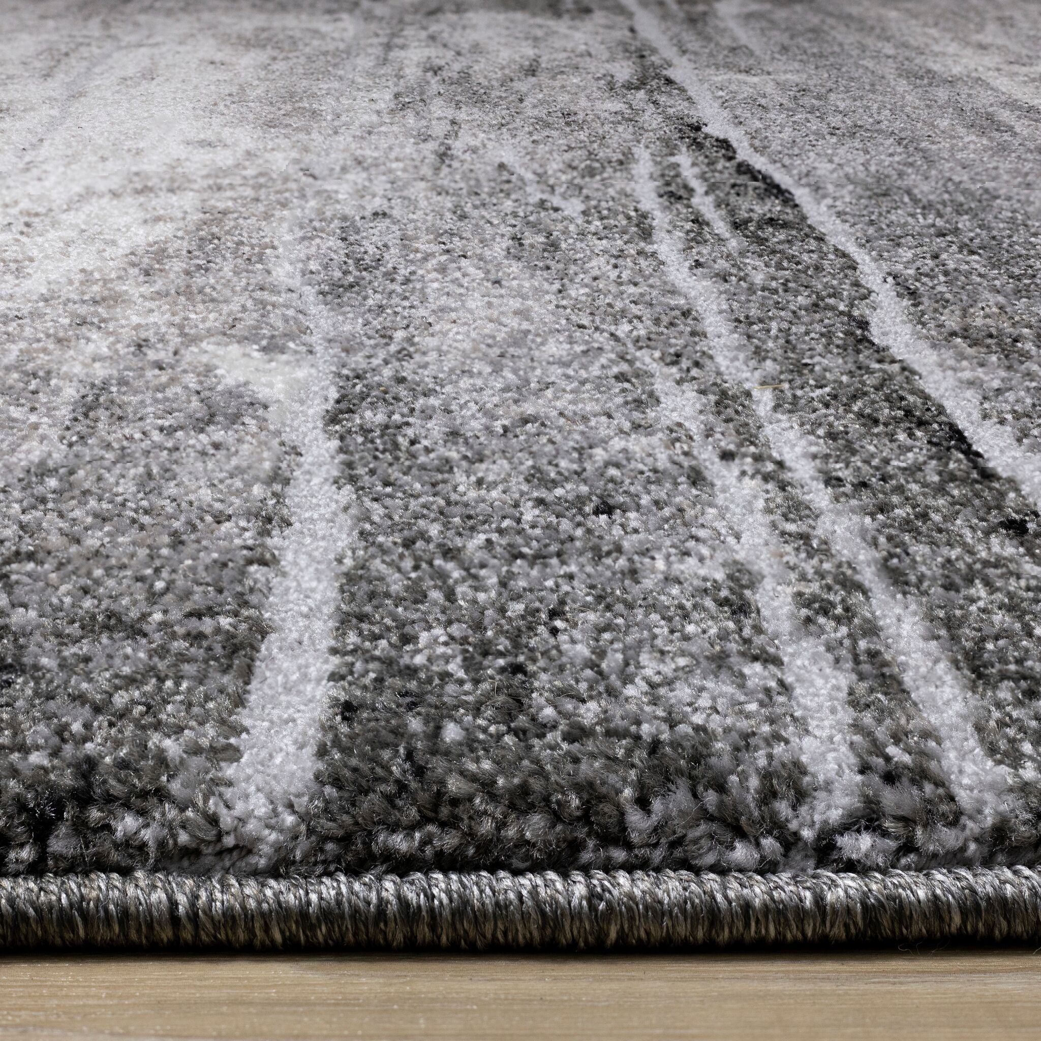 Montana 5'3" x 7'7" Barn Door Area Rug - Grey, Cream