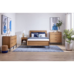 Feeling Connected - Newport 6 - Piece Queen Bedroom Package - Oak and Black