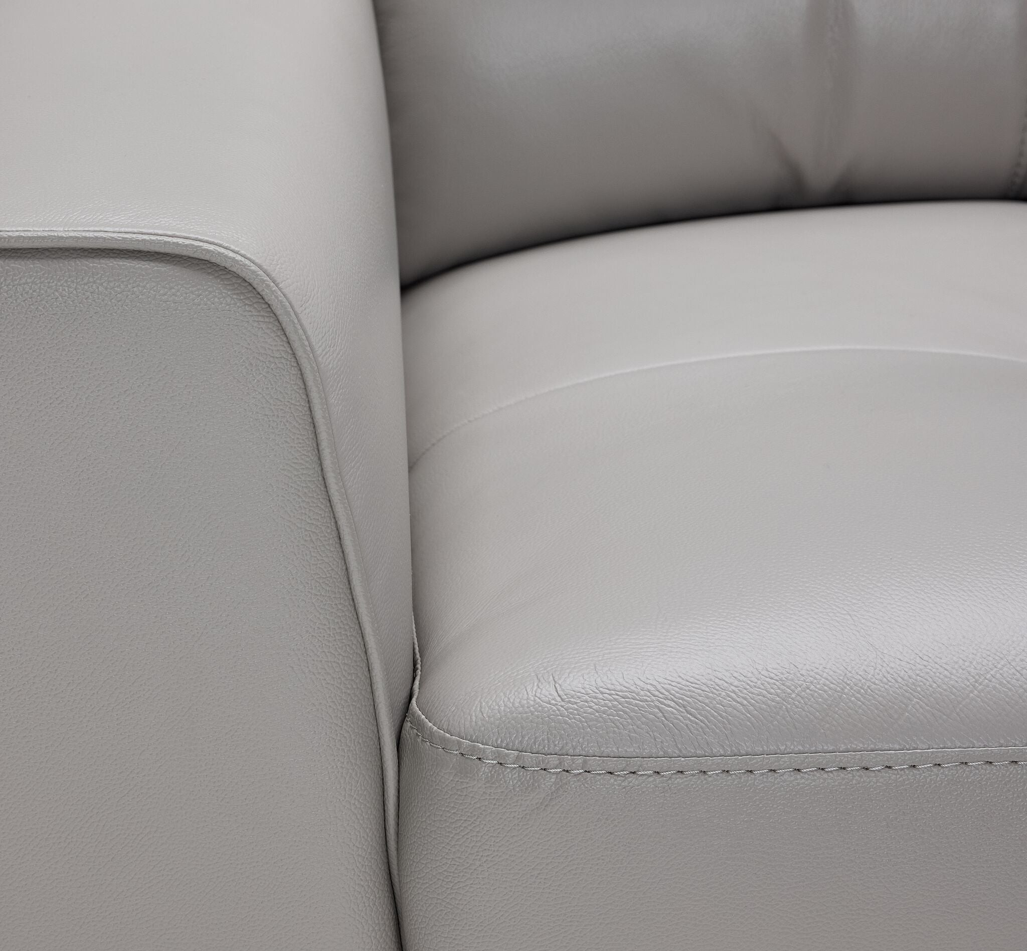Verissimo Leather Loveseat - Silver | Leon's